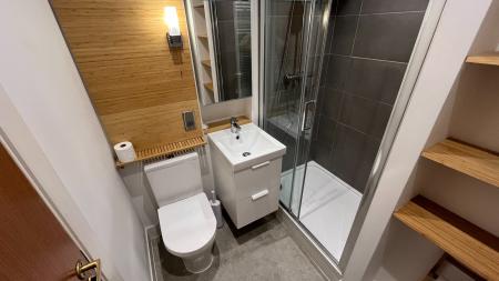 2 bedroom Flat to let in Huntly Mews, Aboyne, AB34