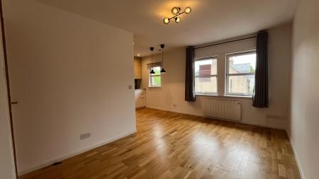 2 bedroom Flat to let in Huntly Mews, Aboyne, AB34