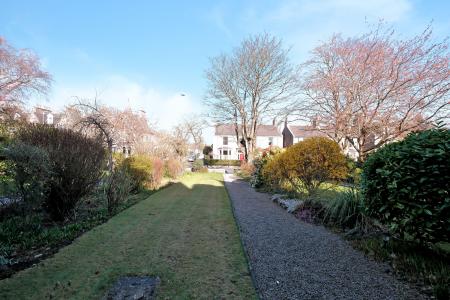 2 bedroom Flat for sale in Great Western Road, Aberdeen, AB10