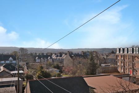 2 bedroom Flat for sale in Great Western Road, Aberdeen, AB10