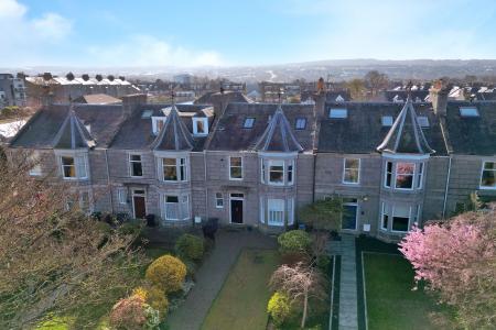 2 bedroom Flat for sale in Great Western Road, Aberdeen, AB10
