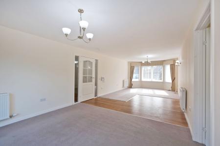 2 bedroom Flat for sale in East Park, Banchory, AB31