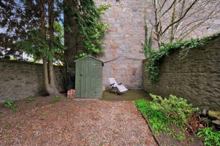 2 bedroom Flat for sale in Richmond Street, Rosemount, Aberdeen, AB25