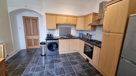 1 bedroom Flat to let in Great Western Place, Aberdeen, AB10