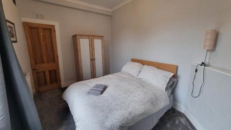 1 bedroom Flat to let in Great Western Place, Aberdeen, AB10