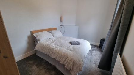 1 bedroom Flat to let in Great Western Place, Aberdeen, AB10