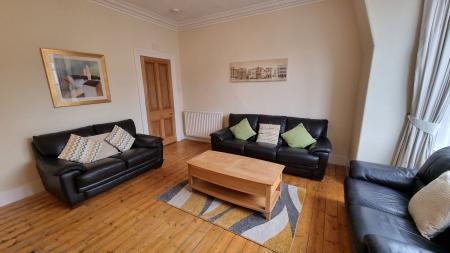 1 bedroom Flat to let in Great Western Place, Aberdeen, AB10
