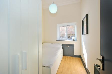 2 bedroom Flat for sale in 5 Caroline Place, Rosemount, Aberdeen, AB25