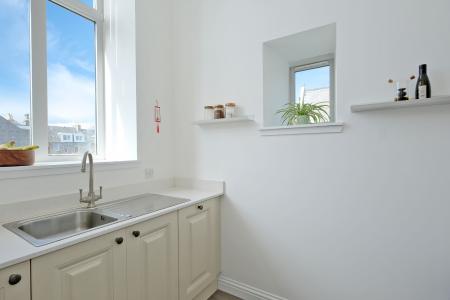 3 bedroom Flat for sale in Flat 7 120 Rosemount Place, Rosemount, Aberdeen, AB25