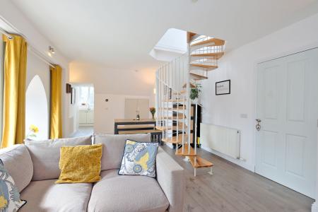 3 bedroom Flat for sale in Flat 7 120 Rosemount Place, Rosemount, Aberdeen, AB25