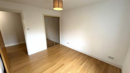 2 bedroom Flat to let in Kirk Brae, Cults, Aberdeen, AB15