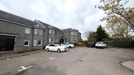2 bedroom Flat to let in Kirk Brae, Cults, Aberdeen, AB15
