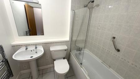 2 bedroom Flat to let in Kirk Brae, Cults, Aberdeen, AB15