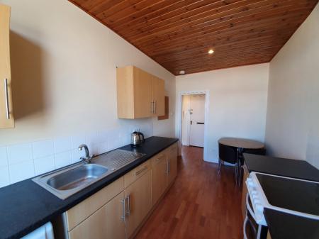 1 bedroom Flat to let in Sinclair Road, Torry, Aberdeen, AB11