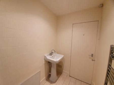 1 bedroom Flat to let in Sinclair Road, Torry, Aberdeen, AB11