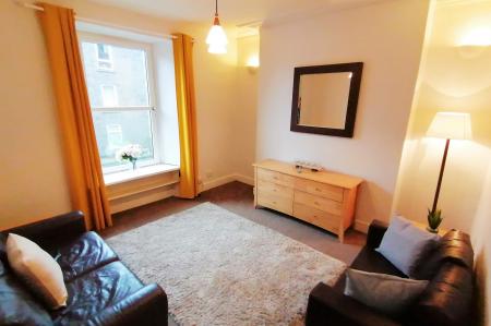 3 bedroom Flat to let in Summerfield Terrace, Aberdeen, AB24
