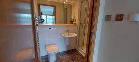 2 bedroom Flat to let in Polmuir Road, The City Centre, Aberdeen, AB11