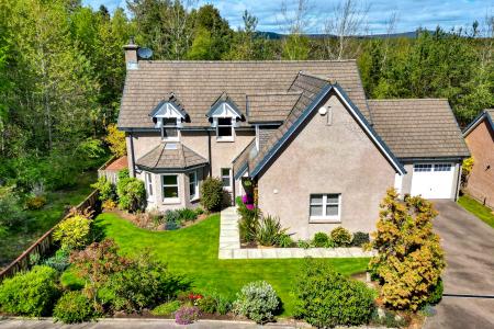 6 bedroom Detached house for sale in Willowtree Way, Banchory, AB31