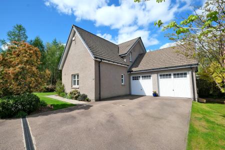 6 bedroom Detached house for sale in Willowtree Way, Banchory, AB31