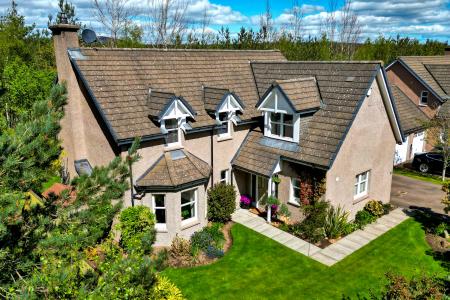 6 bedroom Detached house for sale in Willowtree Way, Banchory, AB31