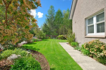 6 bedroom Detached house for sale in Willowtree Way, Banchory, AB31