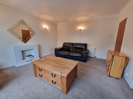 3 bedroom Flat to let in Linksfield Place, Pittodrie, Aberdeen, AB24