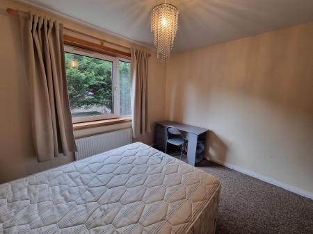 3 bedroom Flat to let in Linksfield Place, Pittodrie, Aberdeen, AB24