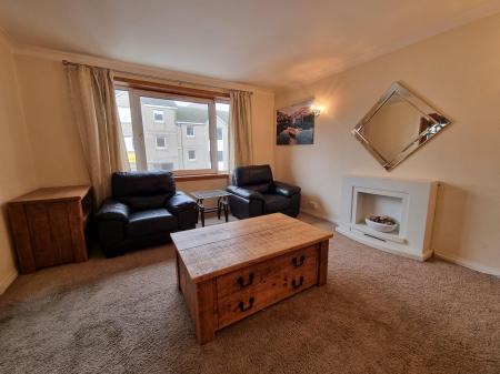 3 bedroom Flat to let in Linksfield Place, Pittodrie, Aberdeen, AB24