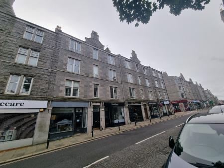 1 bedroom Flat to let in Rosemount Place, Rosemount, Aberdeen, AB25