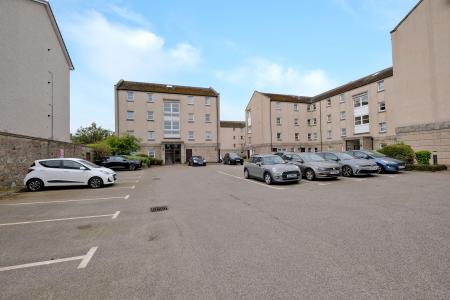 2 bedroom Flat for sale in Charles Street, Aberdeen, AB25