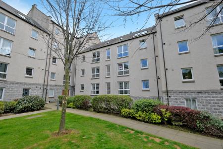 2 bedroom Flat for sale in Dee Village, Millburn Street, The City Centre, Aberdeen, AB11