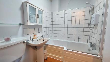 1 bedroom Flat to let in Merkland Road, Pittodrie, Aberdeen, AB24