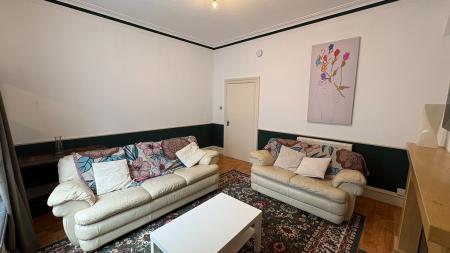 1 bedroom Flat to let in Wallfield Crescent, Rosemount, Aberdeen, AB25