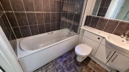 2 bedroom Flat to let in Virginia Street, Aberdeen, AB11