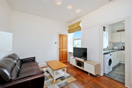 1 bedroom Flat for sale in 44F Summerfield Terrace, Aberdeen, AB24