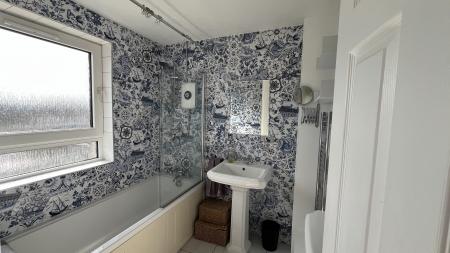 3 bedroom Semi-detached house to let in Burnett Road, Kemnay, AB51