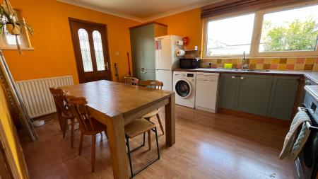 3 bedroom Semi-detached house to let in Burnett Road, Kemnay, AB51