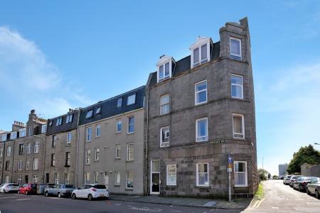 2 bedroom Flat for sale in Urquhart Road, Aberdeen, AB24