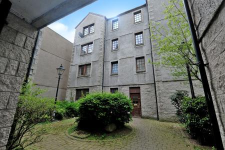 2 bedroom Flat for sale in George Street, The City Centre, Aberdeen, AB25