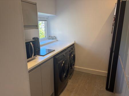 2 bedroom Flat to let in Hilton Street, Hilton, Aberdeen, AB24