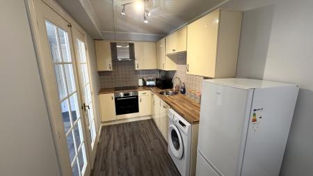 2 bedroom Flat to let in Hardgate, Aberdeen, AB11