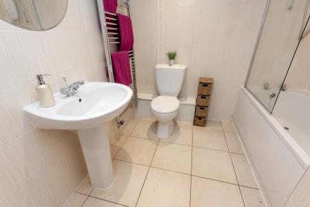 1 bedroom Flat to let in Holburn Street, The City Centre, Aberdeen, AB10