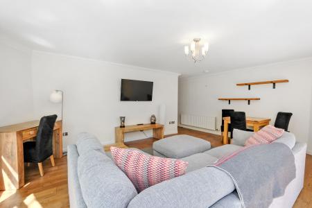 2 bedroom Flat for sale in Great Western Road, The City Centre, Aberdeen, AB10
