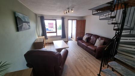 2 bedroom Terraced House to let in Fairview Crescent, Danestone, Aberdeen, AB22