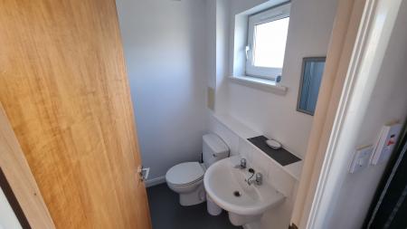 2 bedroom Flat to let in Beach Boulevard, The Beach, Aberdeen, AB24
