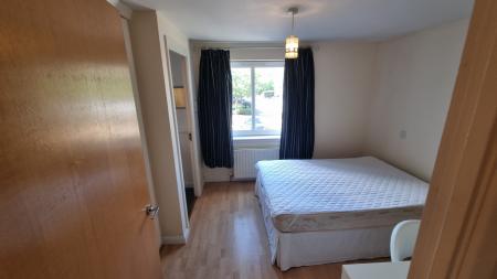 2 bedroom Flat to let in Beach Boulevard, The Beach, Aberdeen, AB24