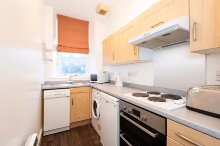 1 bedroom Flat to let in Crown Street, The City Centre, Aberdeen, AB11
