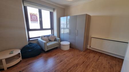 1 bedroom Flat to let in Walker Place, Torry, Aberdeen, AB11