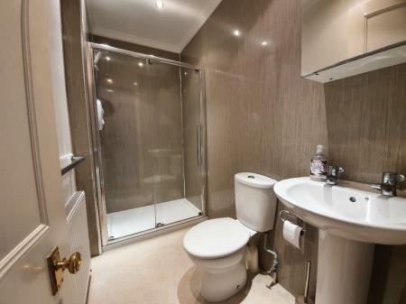 2 bedroom Flat to let in Forest Avenue, The West End, Aberdeen, AB15
