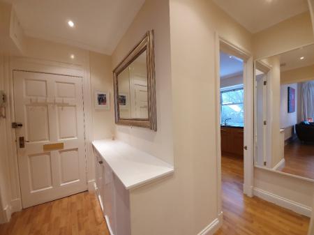 2 bedroom Flat to let in Forest Avenue, The West End, Aberdeen, AB15